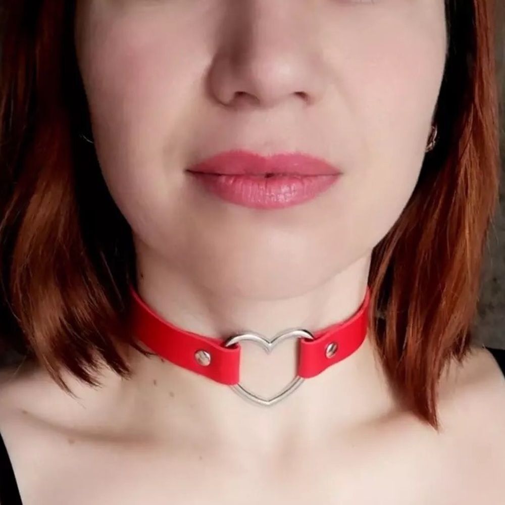 🆕Red Heart Leather Choker Necklace